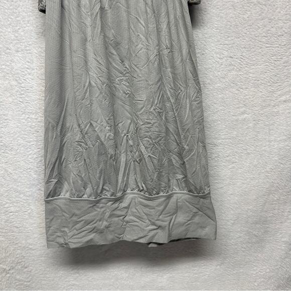 Lululemon No Limits Tank in Silver Spoon‎ / Petite Fleur Silver Spoon Size 6 - Picture 5 of 10